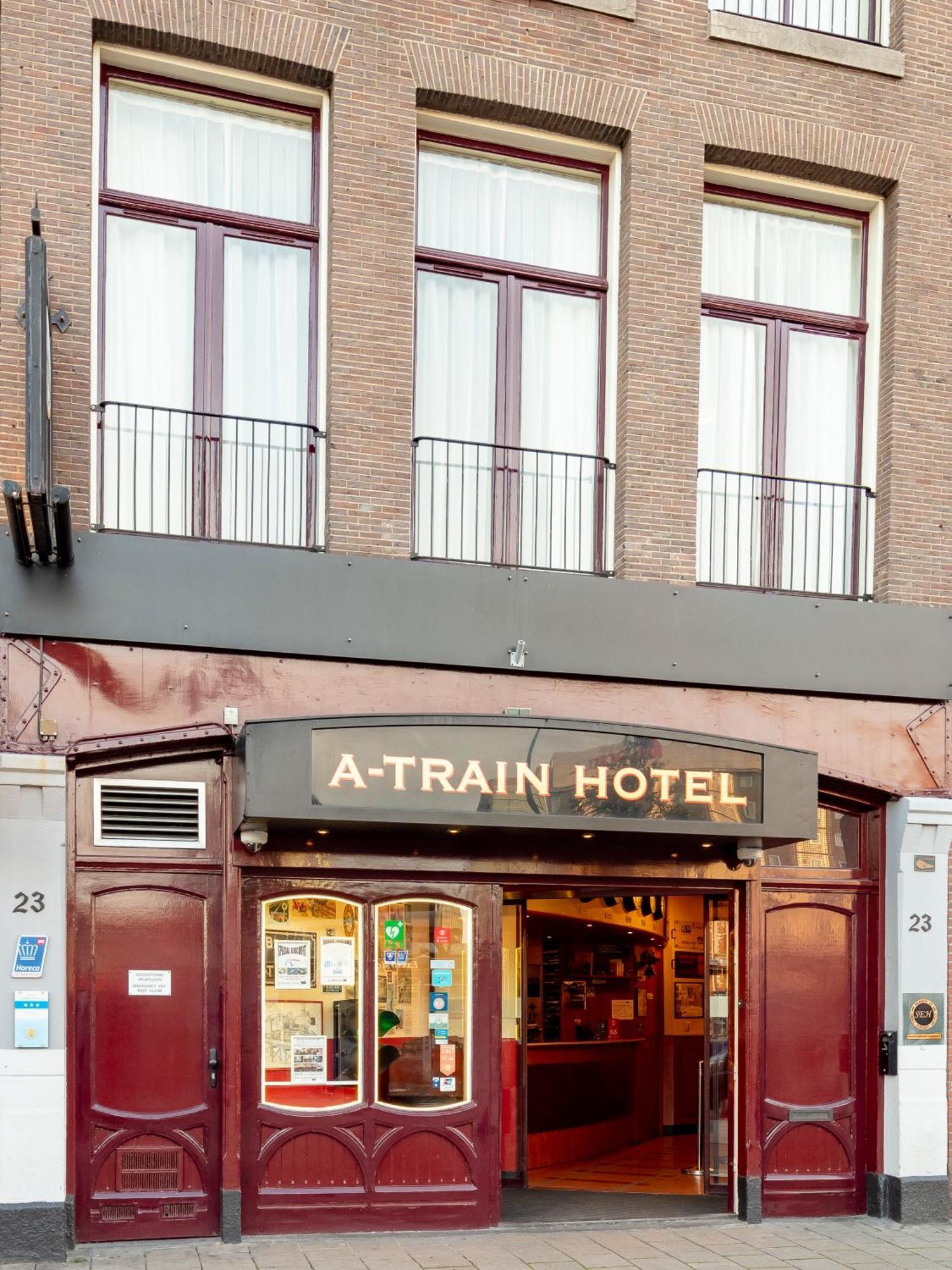 A トレイン ホテル アムステルダム エクステリア 写真
